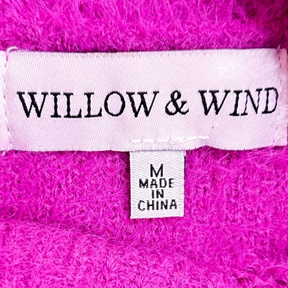 Willow & Wind fushsia pink cropped eyelash long sleeved sweater ribbed sz medium - Picture 10 of 10